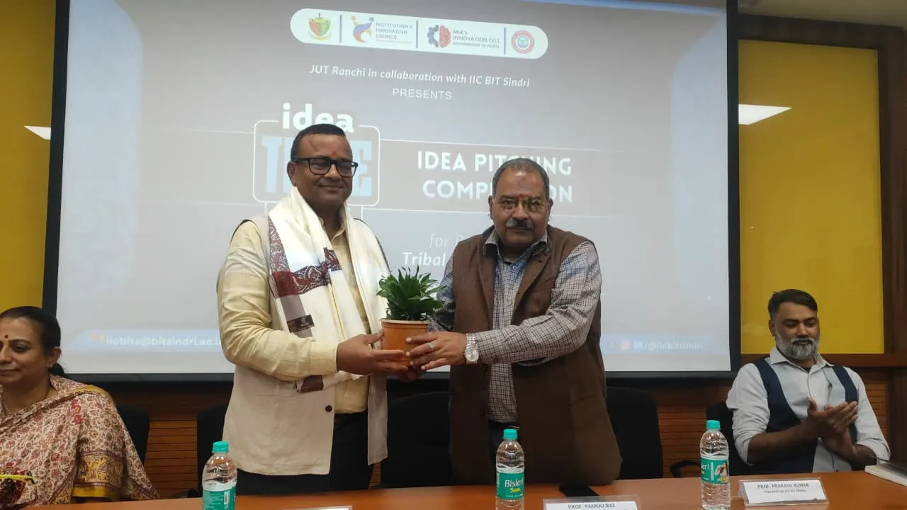 Chairman, Prof. Pankaj Rai welcomed CEO, ASARFI Hospital.